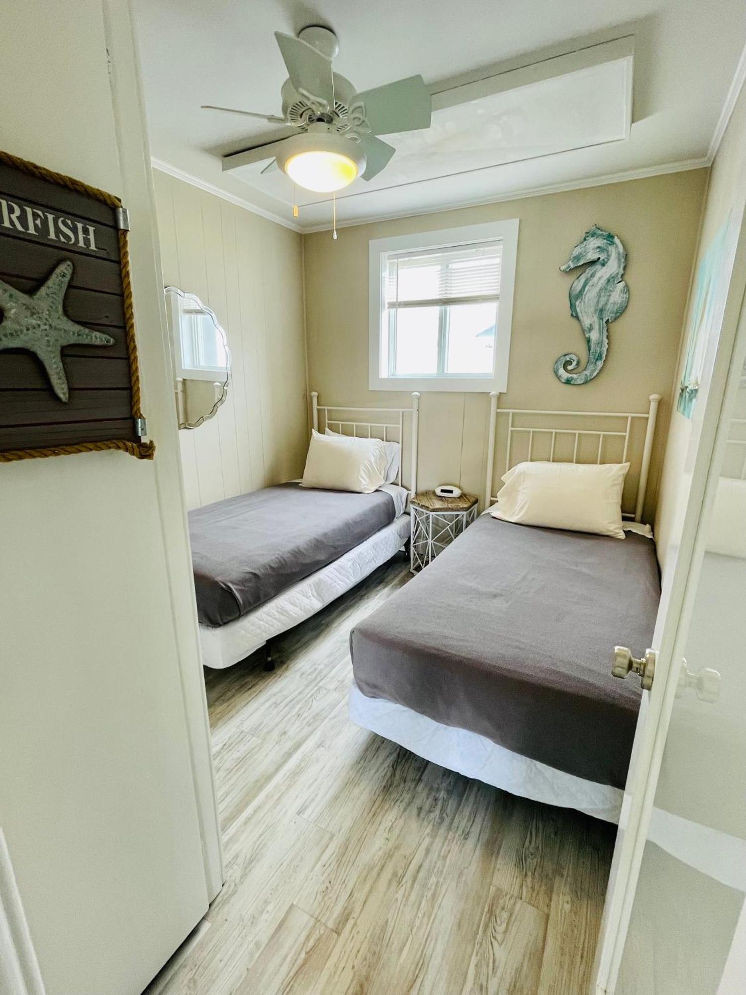 ميناء دينيس The Garlands Motel الغرفة الصورة