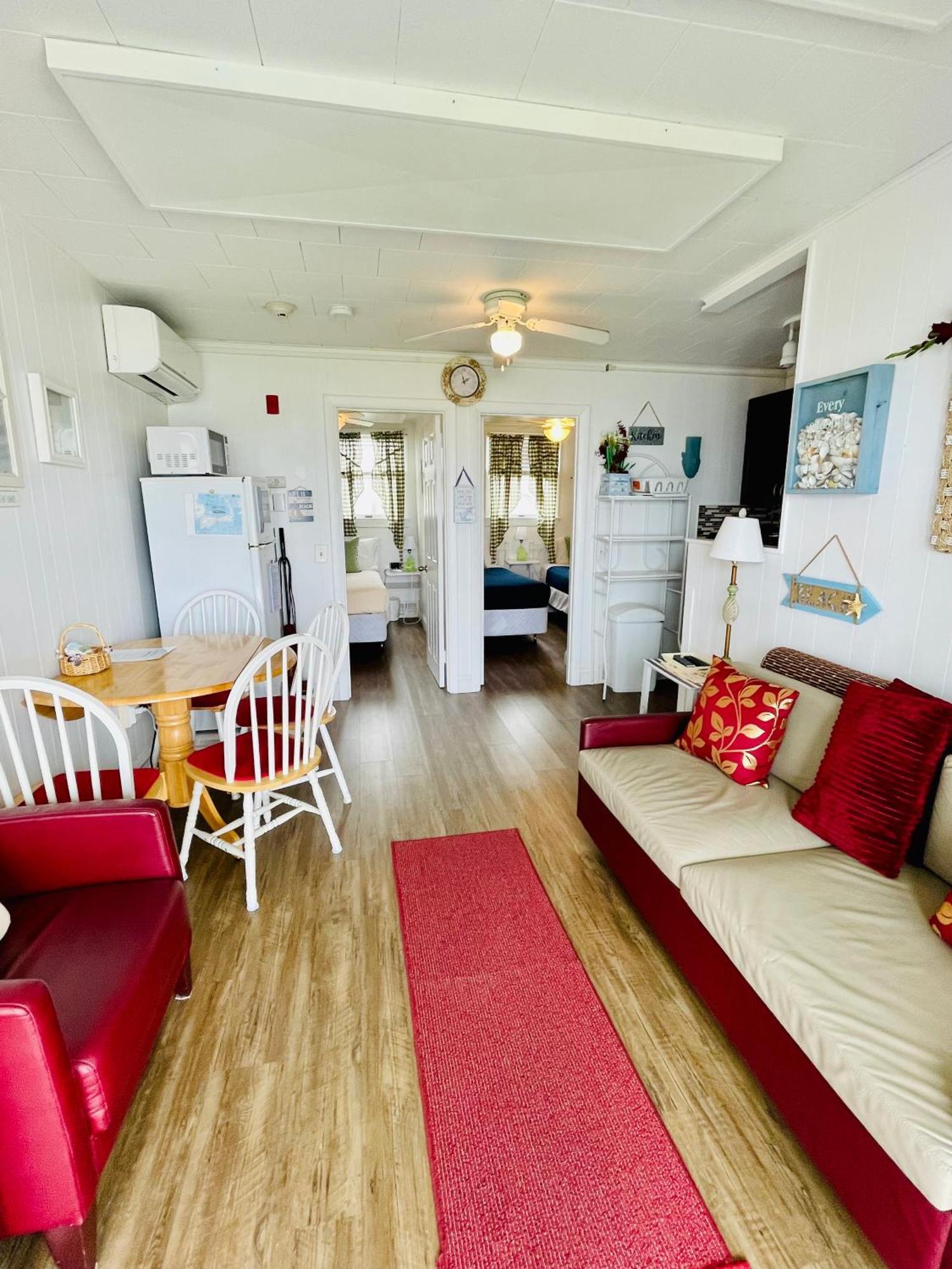 ميناء دينيس The Garlands Motel الغرفة الصورة